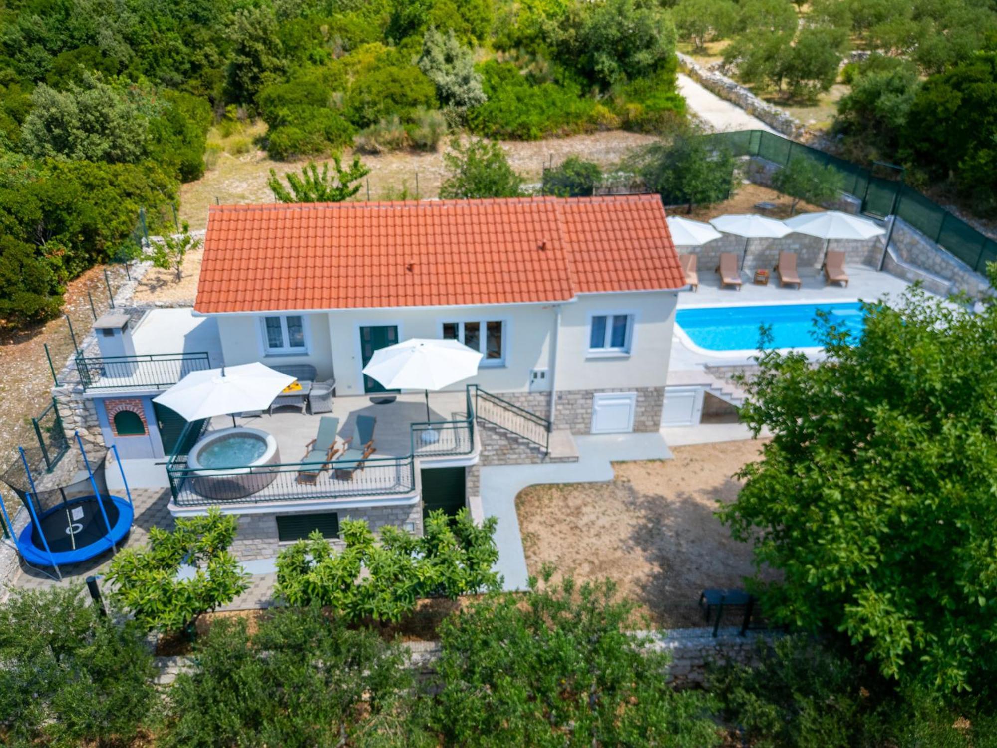 Private Villa Golden Hour With A View Of Split Area Kaštel Sućurac エクステリア 写真